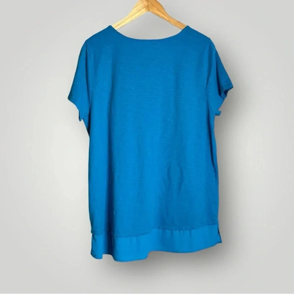 Soft Surroundings | Short Sleeve Top Mixed Media V Neck Pocket Blue EUC - Picture 4 of 7